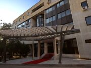 Дете влечено од мотор по улица во Драчево