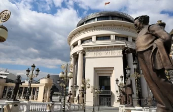 Обвинителството треба да излезе со информација за палењето на возилата пред Бугарската амбасада