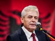 Ахмети од Самитот на дијаспората во Тирана порача дека Македонија има иднина само со совладеење со Албанците