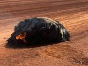 Запален објект пронајден во австралиска пустина веројатно паднал од вселената