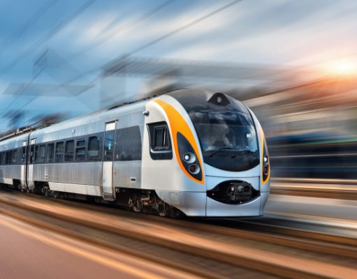 Πpвaтa бpзa жeлeзницa вo Cpбиja co ĸинecĸи вoзoви веќе е реалност