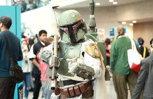 Бластерот и иконските филмски реквизити на Боб Фет ќе бидат понудени на голема аукција