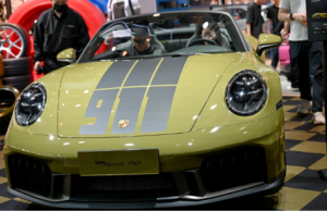 Дали Порше планира електричен 911?
