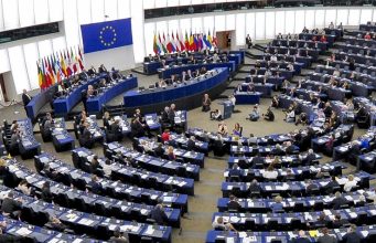 Помина извештајот на Вајц за Македонија , ама помина и амандманот за историската комисија за Бугарија