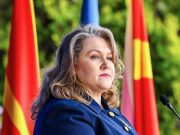 Петровска до Меланија: Нема да дозволиме оваа битка да ја водите сами