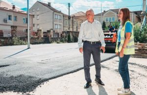 Продолжува изградбата на училишните спортски терени низ Битола