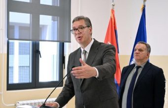 Вучиќ: Прво владата да поднесе оставка, потоа ќе распишам избори, без нив нема да бидам премиер