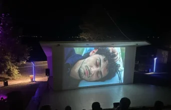 Јаник Рение: Прв пат доаѓам во Македонија на фестивалот „Преку езерото“ и многу сум среќен