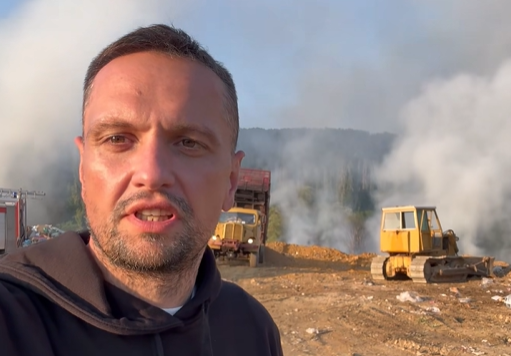 Повеќе од 15 часа се гаси депонијата кај Крива Паланка
