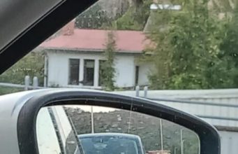Колони автомобили на бензиските – сите точат пред големото поскапување по полноќ