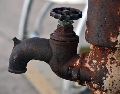 Гостивар сè уште без вода за пиење, ОЈО тврди дека води истрага против „Комуналец“